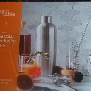 Six piece cocktail mixology set